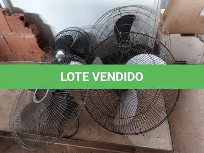 LOTE 535 - 04 VENTILADORES DE PAREDE. (NO ESTADO) ATENÇÃO! FAZER A VISITAÇÃO ANTES DE ARREMATAR, NÃO SABEMOS SE FUNCIONA. LEILÃO NÃO TEM GARANTIA E NEM DEVOLUÇÃO, SUJEITO A POSSÍVEIS AVARIAS VISÍVEIS/OCULTAS E/OU AUSÊNCIA DE COMPONENTES.