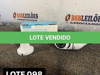 LOTE 098 - 01 CÂMERA LAMPADA WI-FI COM BOCAU ( NOVO ) ( NO ESTADO )
