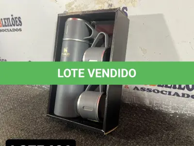 LOTE 101 - 01 KIT GARRAFA TERMICA CAMPING CINZA ( NOVO ) ( NO ESTADO )