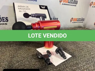 LOTE 034 - 01 PISTOLA DE MASSAGEM COM DIVERSOS BICOS ( NOVO ) ( NO ESTADO )