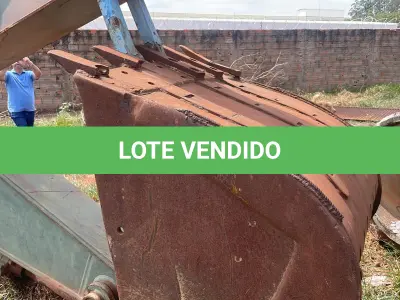LOTE 569 - 01 ESCAVADEIRA DE ESTEIRA FIATALLIS FH220, ANO 99, FALTA MOTOR DIESEL E A REDUÇÃO DO MOTOR DO GIRO. (NO ESTADO) (ERA DO EXÉRCITO, MÁQUINA POUCO TRABALHADA) (RETIRADA EM GOIÂNIA)(AGENDAR VISTORIA EM GOIÂNIA¨. 61-98153-0503 JÚNIOR)