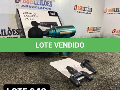 LOTE 049 - 01 PISTOLA DE MASSAGEM NA COR VERDE ( NOVO ) ( NO ESTADO )
