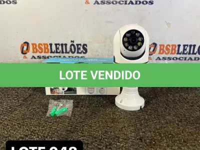 LOTE 048 - 01 LAMPADA CÂMERA COM MOVIMENTO VIA WI-FI ( NOVO ) ( NO ESTADO )