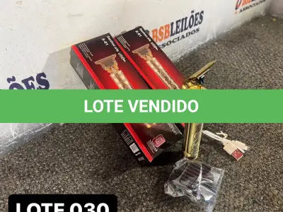 LOTE 030 - 02 TRIMMER COM CABO EM METAL ( NOVO ) ( NO ESTADO )