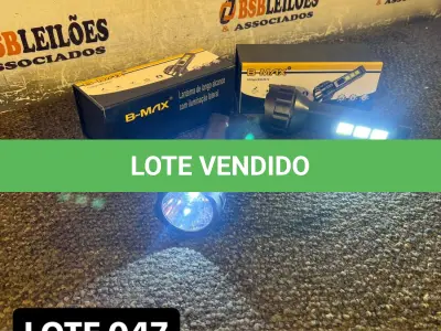 LOTE 047 - 02 LANTERNAS TAMANHO G COM DUPLA SAÍDA DE LUZ ( NOVO ) ( NO ESTADO )