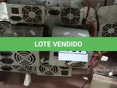 LOTE 107 - 01 LOTE COM VÁRIAS FONTES PARA PC MARCAS E MODELOS DIVERSOS. (NO ESTADO) ATENÇÃO! FAZER A VISITAÇÃO ANTES DE ARREMATAR, NÃO SABEMOS SE FUNCIONA. LEILÃO NÃO TEM GARANTIA E NEM DEVOLUÇÃO, SUJEITO A POSSÍVEIS AVARIAS VISÍVEIS/OCULTAS E/OU AUSÊNCIA DE COMPONENTES.