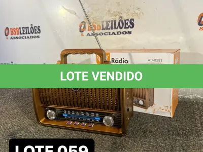 LOTE 059 - 01 CAIXA DE SOM RETRO COM RADIO E BLUETOOTH ( NOVO ) ( NO ESTADO )