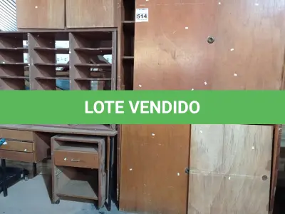 LOTE 514 - 02 MESAS, 03 ARMÁRIOS BAIXOS E 01 ESCANINHO. (NO ESTADO) ATENÇÃO! FAZER A VISITAÇÃO ANTES DE ARREMATAR, NÃO SABEMOS SE FUNCIONA. LEILÃO NÃO TEM GARANTIA E NEM DEVOLUÇÃO, SUJEITO A POSSÍVEIS AVARIAS VISÍVEIS/OCULTAS E/OU AUSÊNCIA DE COMPONENTES.