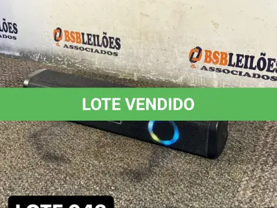 LOTE 042 - 01 CAIXA DE SOM TAMANHO G NA COR PRETA ( NOVO ) ( NO ESTADO )