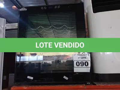 LOTE 090 - 01 ADEGA MARCA DYNASTY. (NO ESTADO) ATENÇÃO! FAZER A VISITAÇÃO ANTES DE ARREMATAR, NÃO SABEMOS SE FUNCIONA. LEILÃO NÃO TEM GARANTIA E NEM DEVOLUÇÃO, SUJEITO A POSSÍVEIS AVARIAS VISÍVEIS/OCULTAS E/OU AUSÊNCIA DE COMPONENTES.