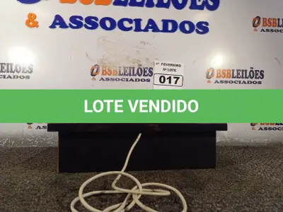 LOTE 017 - 01 CONTROLE PARA JOGOS ARCADE. (NO ESTADO) ATENÇÃO! FAZER A VISITAÇÃO ANTES DE ARREMATAR, NÃO SABEMOS SE FUNCIONA. LEILÃO NÃO TEM GARANTIA E NEM DEVOLUÇÃO, SUJEITO A POSSÍVEIS AVARIAS VISÍVEIS/OCULTAS E/OU AUSÊNCIA DE COMPONENTES.