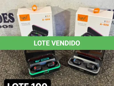 LOTE 100 - 02 FONES DE OUVIDO BLUETOOTH COM VISOR DIGITAL E INDICADOR DE LED ( NOVO ) ( NO ESTADO )