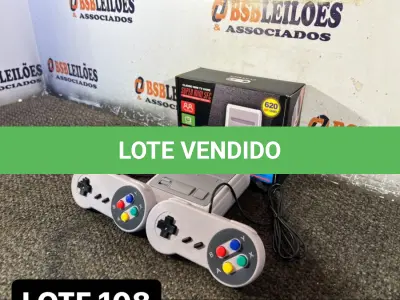 LOTE 108 - 01 VIDEOGAME RETRÔ COM 600 JOGOS ( NOVO ) ( NO ESTADO )