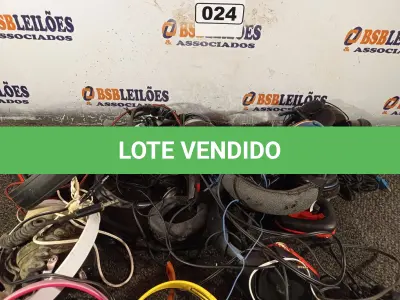 LOTE 024 - 01 LOTE COM VÁRIOS FONES DE OUVIDO MARCAS E MODELOS DIVERSOS. (NO ESTADO) ATENÇÃO! FAZER A VISITAÇÃO ANTES DE ARREMATAR, NÃO SABEMOS SE FUNCIONA. LEILÃO NÃO TEM GARANTIA E NEM DEVOLUÇÃO, SUJEITO A POSSÍVEIS AVARIAS VISÍVEIS/OCULTAS E/OU AUSÊNCIA DE COMPONENTES.