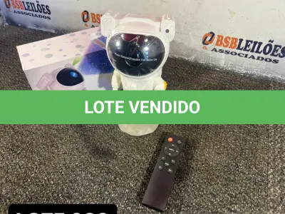 LOTE 029 - 01 PROJETOR ESTELAR ASTRONAUTA( NOVO ) ( NO ESTADO )