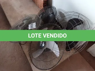 LOTE 535 - 04 VENTILADORES DE PAREDE. (NO ESTADO) ATENÇÃO! FAZER A VISITAÇÃO ANTES DE ARREMATAR, NÃO SABEMOS SE FUNCIONA. LEILÃO NÃO TEM GARANTIA E NEM DEVOLUÇÃO, SUJEITO A POSSÍVEIS AVARIAS VISÍVEIS/OCULTAS E/OU AUSÊNCIA DE COMPONENTES.