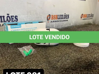 LOTE 081 - 01 CÂMERA WI-FI  LAMPADAS COM BOCAU E CONTROLE DE MOVIMENTO ( NOVO ) ( NO ESTADO )