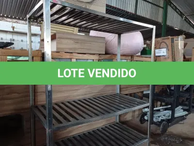 LOTE 516 - 01 PRATELEIRA EM INOX COM 04 COMPARTIMENTOS. (NO ESTADO) ATENÇÃO! FAZER A VISITAÇÃO ANTES DE ARREMATAR, NÃO SABEMOS SE FUNCIONA. LEILÃO NÃO TEM GARANTIA E NEM DEVOLUÇÃO, SUJEITO A POSSÍVEIS AVARIAS VISÍVEIS/OCULTAS E/OU AUSÊNCIA DE COMPONENTES.