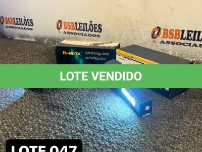 LOTE 047 - 02 LANTERNAS TAMANHO G COM DUPLA SAÍDA DE LUZ ( NOVO ) ( NO ESTADO )