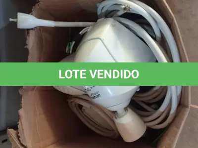 LOTE 228 - 01 LOTE COM VÁRIOS CHUVEIROS E RELÓGIOS DE PAREDE MARCAS E MODELOS DIVERSOS. (NO ESTADO) ATENÇÃO! FAZER A VISITAÇÃO ANTES DE ARREMATAR, NÃO SABEMOS SE FUNCIONA. LEILÃO NÃO TEM GARANTIA E NEM DEVOLUÇÃO, SUJEITO A POSSÍVEIS AVARIAS VISÍVEIS/OCULTAS E/OU AUSÊNCIA DE COMPONENTES.