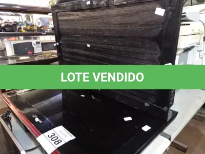 LOTE 308 - 02 TV’S MARCAS E MODELOS DIVERSOS PARA RETIRADA DE PEÇAS. (NO ESTADO) ATENÇÃO! FAZER A VISITAÇÃO ANTES DE ARREMATAR, NÃO SABEMOS SE FUNCIONA. LEILÃO NÃO TEM GARANTIA E NEM DEVOLUÇÃO, SUJEITO A POSSÍVEIS AVARIAS VISÍVEIS/OCULTAS E/OU AUSÊNCIA DE COMPONENTES.
