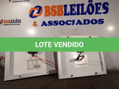 LOTE 237 - 02 PAINÉIS SOLARES 18V 10W. (NO ESTADO) ATENÇÃO! FAZER A VISITAÇÃO ANTES DE ARREMATAR, NÃO SABEMOS SE FUNCIONA. LEILÃO NÃO TEM GARANTIA E NEM DEVOLUÇÃO, SUJEITO A POSSÍVEIS AVARIAS VISÍVEIS/OCULTAS E/OU AUSÊNCIA DE COMPONENTES.