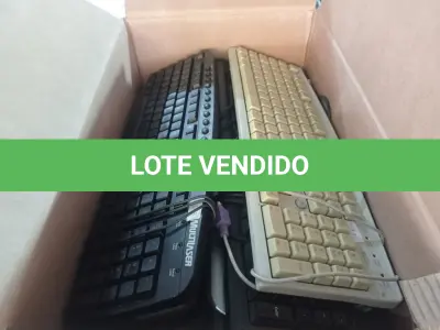 LOTE 208 - 01 LOTE COM GRANDE QUANTIDADE DE TECLADOS PARA PC MARCAS E MODELOS DIVERSOS. (NO ESTADO) ATENÇÃO! FAZER A VISITAÇÃO ANTES DE ARREMATAR, NÃO SABEMOS SE FUNCIONA. LEILÃO NÃO TEM GARANTIA E NEM DEVOLUÇÃO, SUJEITO A POSSÍVEIS AVARIAS VISÍVEIS/OCULTAS E/OU AUSÊNCIA DE COMPONENTES.
