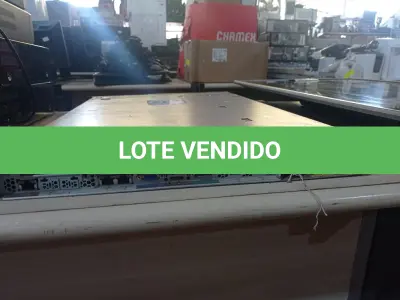 LOTE 212 - 01 SERVIDOR DE GAVETA. (NO ESTADO) ATENÇÃO! FAZER A VISITAÇÃO ANTES DE ARREMATAR, NÃO SABEMOS SE FUNCIONA. LEILÃO NÃO TEM GARANTIA E NEM DEVOLUÇÃO, SUJEITO A POSSÍVEIS AVARIAS VISÍVEIS/OCULTAS E/OU AUSÊNCIA DE COMPONENTES.