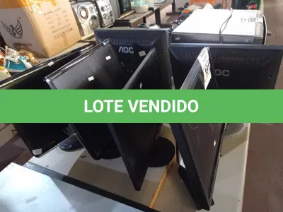 LOTE 191 - 06 MONITORES MARCAS E MODELOS DIVERSOS PARA RETIRADA DE PEÇAS. (NO ESTADO) ATENÇÃO! FAZER A VISITAÇÃO ANTES DE ARREMATAR, NÃO SABEMOS SE FUNCIONA. LEILÃO NÃO TEM GARANTIA E NEM DEVOLUÇÃO, SUJEITO A POSSÍVEIS AVARIAS VISÍVEIS/OCULTAS E/OU AUSÊNCIA DE COMPONENTES.