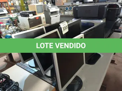 LOTE 233 - 06 MONITORES MARCAS E MODELOS DIVERSOS PARA RETIRADA DE PEÇAS. (NO ESTADO) ATENÇÃO! FAZER A VISITAÇÃO ANTES DE ARREMATAR, NÃO SABEMOS SE FUNCIONA. LEILÃO NÃO TEM GARANTIA E NEM DEVOLUÇÃO, SUJEITO A POSSÍVEIS AVARIAS VISÍVEIS/OCULTAS E/OU AUSÊNCIA DE COMPONENTES.