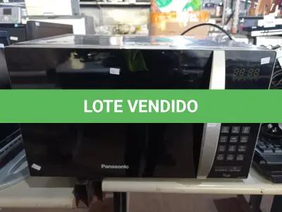 LOTE 192 - 01 MICRO-ONDAS MARCA PANASONIC. (NO ESTADO) ATENÇÃO! FAZER A VISITAÇÃO ANTES DE ARREMATAR, NÃO SABEMOS SE FUNCIONA. LEILÃO NÃO TEM GARANTIA E NEM DEVOLUÇÃO, SUJEITO A POSSÍVEIS AVARIAS VISÍVEIS/OCULTAS E/OU AUSÊNCIA DE COMPONENTES.