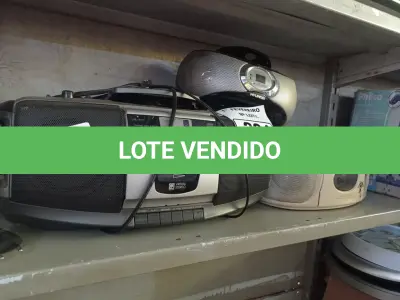 LOTE 224 - 03 APARELHOS DE SOM MARCAS E MODELOS DIVERSOS. (NO ESTADO) ATENÇÃO! FAZER A VISITAÇÃO ANTES DE ARREMATAR, NÃO SABEMOS SE FUNCIONA. LEILÃO NÃO TEM GARANTIA E NEM DEVOLUÇÃO, SUJEITO A POSSÍVEIS AVARIAS VISÍVEIS/OCULTAS E/OU AUSÊNCIA DE COMPONENTES.