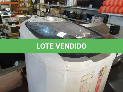 LOTE 333 - 01 LAVADORA TANQUINHO MARCA COLORMAQ. (NO ESTADO) ATENÇÃO! FAZER A VISITAÇÃO ANTES DE ARREMATAR, NÃO SABEMOS SE FUNCIONA. LEILÃO NÃO TEM GARANTIA E NEM DEVOLUÇÃO, SUJEITO A POSSÍVEIS AVARIAS VISÍVEIS/OCULTAS E/OU AUSÊNCIA DE COMPONENTES.