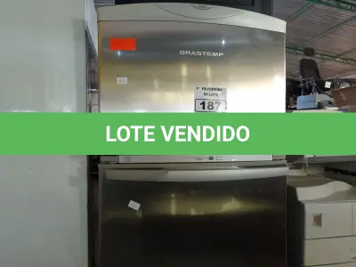 LOTE 187 - 01 GELADEIRA MARCA BRASTEMP 220V. (NO ESTADO) ATENÇÃO! FAZER A VISITAÇÃO ANTES DE ARREMATAR, NÃO SABEMOS SE FUNCIONA. LEILÃO NÃO TEM GARANTIA E NEM DEVOLUÇÃO, SUJEITO A POSSÍVEIS AVARIAS VISÍVEIS/OCULTAS E/OU AUSÊNCIA DE COMPONENTES.