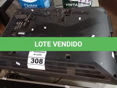 LOTE 308 - 02 TV’S MARCAS E MODELOS DIVERSOS PARA RETIRADA DE PEÇAS. (NO ESTADO) ATENÇÃO! FAZER A VISITAÇÃO ANTES DE ARREMATAR, NÃO SABEMOS SE FUNCIONA. LEILÃO NÃO TEM GARANTIA E NEM DEVOLUÇÃO, SUJEITO A POSSÍVEIS AVARIAS VISÍVEIS/OCULTAS E/OU AUSÊNCIA DE COMPONENTES.