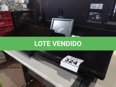 LOTE 324 - 05 MONITORES MARCAS E MODELOS DIVERSOS PARA RETIRADA DE PEÇAS. (NO ESTADO) ATENÇÃO! FAZER A VISITAÇÃO ANTES DE ARREMATAR, NÃO SABEMOS SE FUNCIONA. LEILÃO NÃO TEM GARANTIA E NEM DEVOLUÇÃO, SUJEITO A POSSÍVEIS AVARIAS VISÍVEIS/OCULTAS E/OU AUSÊNCIA DE COMPONENTES.