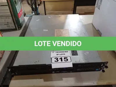 LOTE 315 - 01 SERVIDOR DE GAVETA. (NO ESTADO) ATENÇÃO! FAZER A VISITAÇÃO ANTES DE ARREMATAR, NÃO SABEMOS SE FUNCIONA. LEILÃO NÃO TEM GARANTIA E NEM DEVOLUÇÃO, SUJEITO A POSSÍVEIS AVARIAS VISÍVEIS/OCULTAS E/OU AUSÊNCIA DE COMPONENTES.