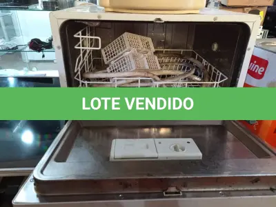 LOTE 312 - 01 LAVA-LOUÇAS MARCA PHILCO. (NO ESTADO) ATENÇÃO! FAZER A VISITAÇÃO ANTES DE ARREMATAR, NÃO SABEMOS SE FUNCIONA. LEILÃO NÃO TEM GARANTIA E NEM DEVOLUÇÃO, SUJEITO A POSSÍVEIS AVARIAS VISÍVEIS/OCULTAS E/OU AUSÊNCIA DE COMPONENTES.