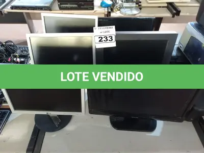 LOTE 233 - 06 MONITORES MARCAS E MODELOS DIVERSOS PARA RETIRADA DE PEÇAS. (NO ESTADO) ATENÇÃO! FAZER A VISITAÇÃO ANTES DE ARREMATAR, NÃO SABEMOS SE FUNCIONA. LEILÃO NÃO TEM GARANTIA E NEM DEVOLUÇÃO, SUJEITO A POSSÍVEIS AVARIAS VISÍVEIS/OCULTAS E/OU AUSÊNCIA DE COMPONENTES.