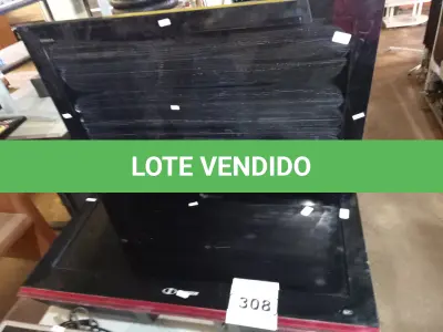 LOTE 308 - 02 TV’S MARCAS E MODELOS DIVERSOS PARA RETIRADA DE PEÇAS. (NO ESTADO) ATENÇÃO! FAZER A VISITAÇÃO ANTES DE ARREMATAR, NÃO SABEMOS SE FUNCIONA. LEILÃO NÃO TEM GARANTIA E NEM DEVOLUÇÃO, SUJEITO A POSSÍVEIS AVARIAS VISÍVEIS/OCULTAS E/OU AUSÊNCIA DE COMPONENTES.