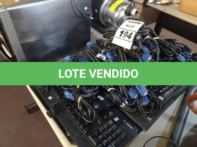 LOTE 194 - 01 LOTE COM VÁRIOS TECLADOS, CABOS DE FORÇA, MOUSES E CABOS DE VÍDEO MARCAS E MODELOS DIVERSOS. (NO ESTADO) ATENÇÃO! FAZER A VISITAÇÃO ANTES DE ARREMATAR, NÃO SABEMOS SE FUNCIONA. LEILÃO NÃO TEM GARANTIA E NEM DEVOLUÇÃO, SUJEITO A POSSÍVEIS AVARIAS VISÍVEIS/OCULTAS E/OU AUSÊNCIA DE COMPONENTES.