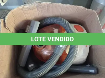 LOTE 225 - 01 ASPIRADOR DE PÓ MARCA PHILCO. (NO ESTADO) ATENÇÃO! FAZER A VISITAÇÃO ANTES DE ARREMATAR, NÃO SABEMOS SE FUNCIONA. LEILÃO NÃO TEM GARANTIA E NEM DEVOLUÇÃO, SUJEITO A POSSÍVEIS AVARIAS VISÍVEIS/OCULTAS E/OU AUSÊNCIA DE COMPONENTES.