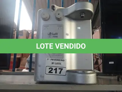 LOTE 217 - 01 PURIFICADOR DE ÁGUA MARCA SOFT. (NO ESTADO) ATENÇÃO! FAZER A VISITAÇÃO ANTES DE ARREMATAR, NÃO SABEMOS SE FUNCIONA. LEILÃO NÃO TEM GARANTIA E NEM DEVOLUÇÃO, SUJEITO A POSSÍVEIS AVARIAS VISÍVEIS/OCULTAS E/OU AUSÊNCIA DE COMPONENTES.