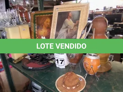 LOTE 017 - 01 LOTE COM ARTIGOS PARA DECORAÇÃO, COPOS PARA CHIMARRÃO, VELAS , QUADROS (NO ESTADO, NÃO SABEMOS SE FUNCIONA. LEILÃO NÃO TEM GARANTIA E NEM DEVOLUÇÃO).