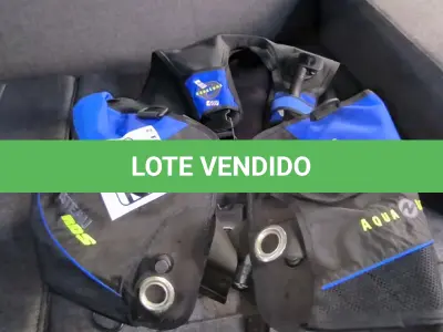 LOTE 052 - 01 COLETE PARA MERGULHO AQUA LUNG COUSTEAU (NO ESTADO, NÃO SABEMOS SE FUNCIONA. LEILÃO NÃO TEM GARANTIA E NEM DEVOLUÇÃO).