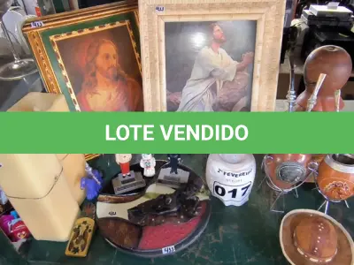 LOTE 017 - 01 LOTE COM ARTIGOS PARA DECORAÇÃO, COPOS PARA CHIMARRÃO, VELAS , QUADROS (NO ESTADO, NÃO SABEMOS SE FUNCIONA. LEILÃO NÃO TEM GARANTIA E NEM DEVOLUÇÃO).