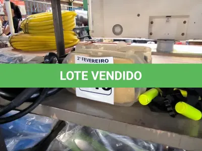 LOTE 049 - 02 ÓCULOS PARA MERGULHO, 02 SNORKEL E 01 REGULADOR DE PRESSÃO PARA TANQUE DE MERGULHO (NO ESTADO, NÃO SABEMOS SE FUNCIONA. LEILÃO NÃO TEM GARANTIA E NEM DEVOLUÇÃO).