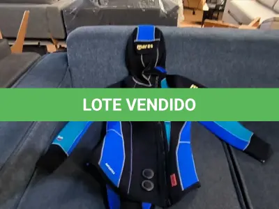 LOTE 057 - 01 ROUPA DE MERGULHO FEMININO Nº5 MARCA MARES (NO ESTADO, NÃO SABEMOS SE FUNCIONA. LEILÃO NÃO TEM GARANTIA E NEM DEVOLUÇÃO).