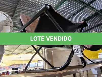 LOTE 053 - 01 CADEIRA DOBRÁVEL (NO ESTADO, NÃO SABEMOS SE FUNCIONA. LEILÃO NÃO TEM GARANTIA E NEM DEVOLUÇÃO).