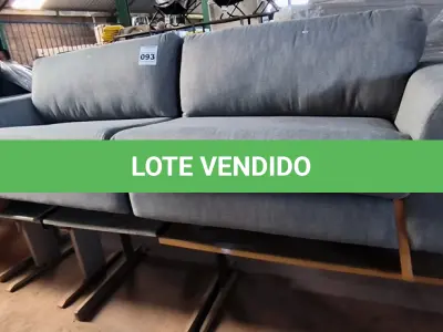 LOTE 093 - 02 SOFÁS DE CANTO CINZA (NO ESTADO, NÃO SABEMOS SE FUNCIONA. LEILÃO NÃO TEM GARANTIA E NEM DEVOLUÇÃO).